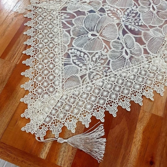 Lace Table Runner - Picture 6 of 9